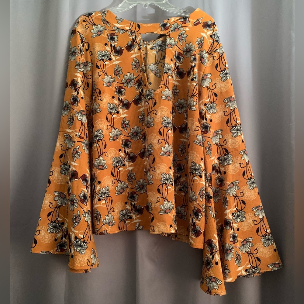 Yellow, floral, flowy PP LA Clothing top, medium